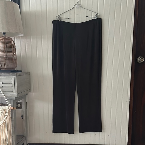Like New! Chico’s Travelers Dark Brown Pull Up Pants sz 16 - Picture 3 of 10